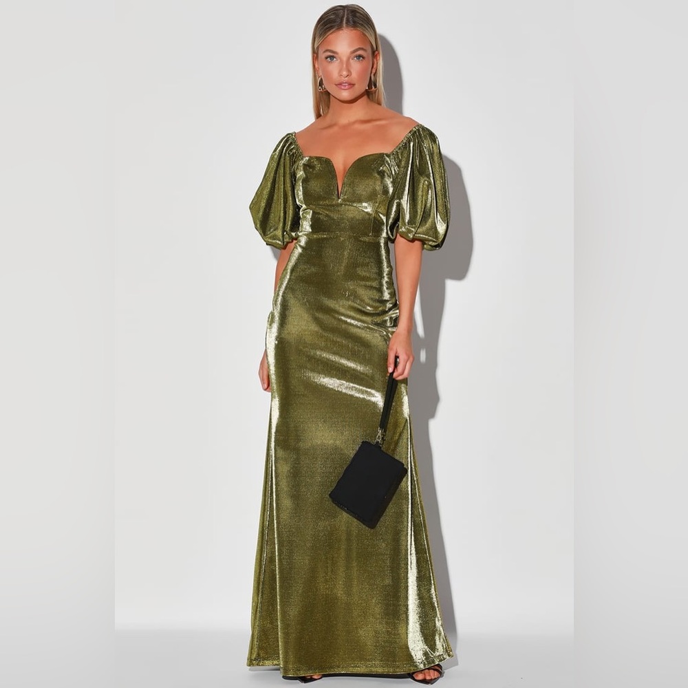 FREE SHIPPING Lulu’s Green-Gold Dress
